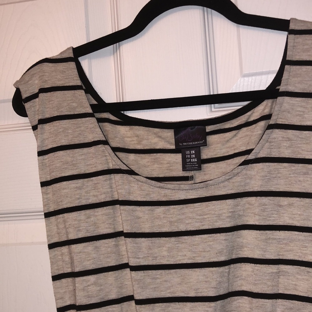 Plus size maternity dress
